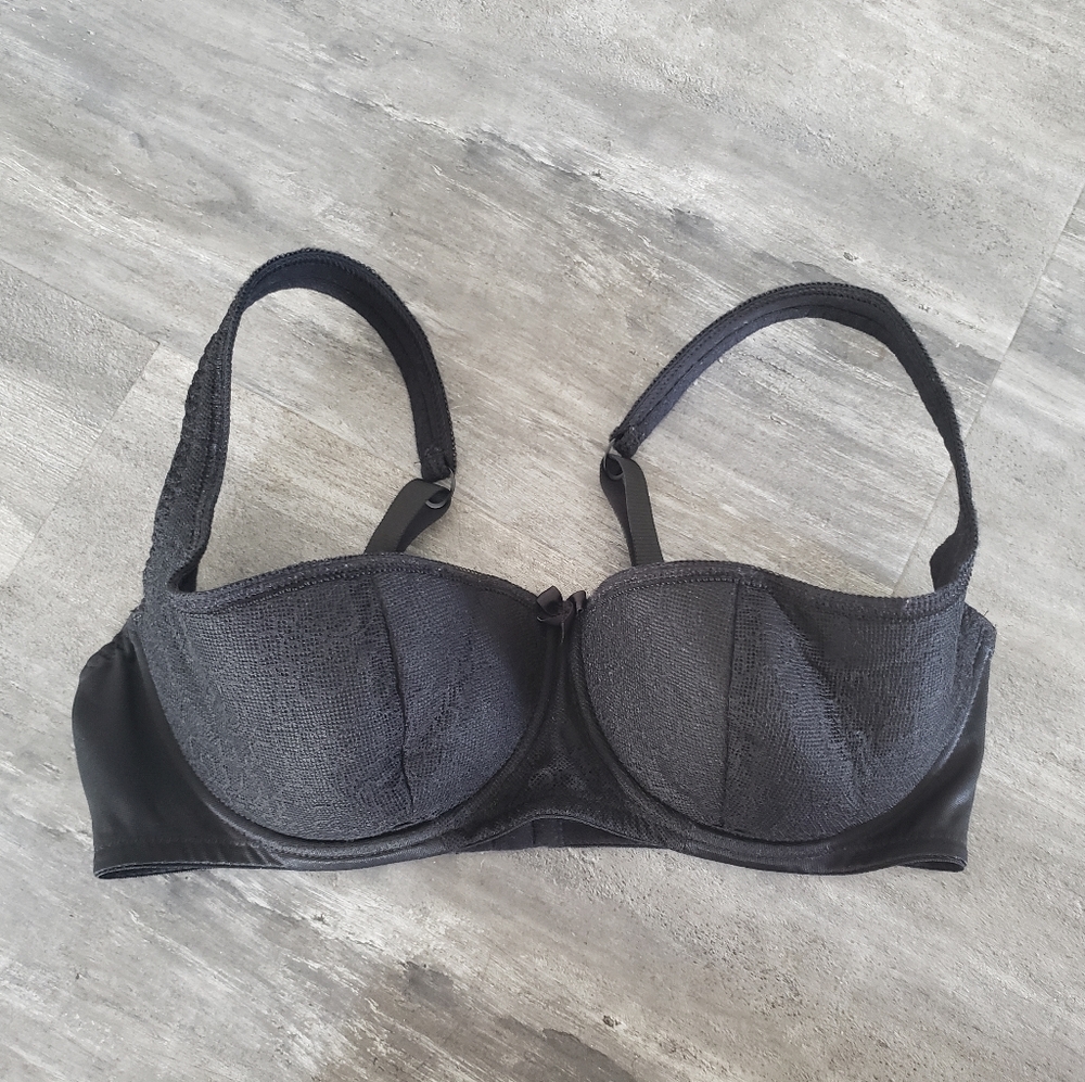 Black Detailed ROSME Demi Bra